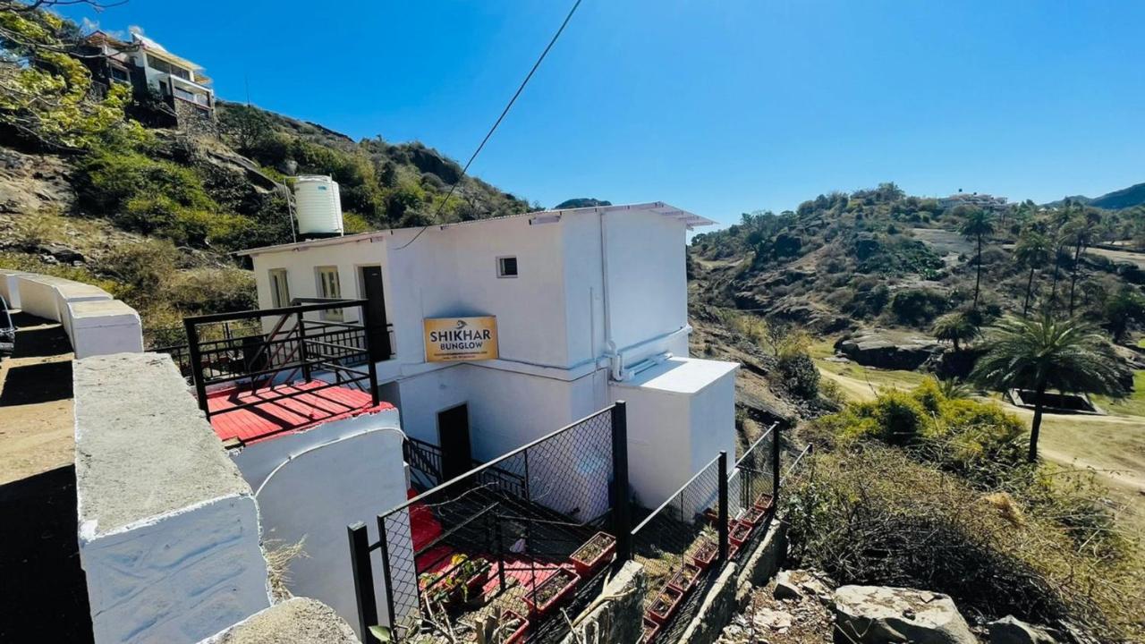 Shikhar Bunglow - A Stunning Valley View Bungalow In Mount Abu Bed & Breakfast Bagian luar foto